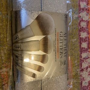 IT Cosmetics brush set